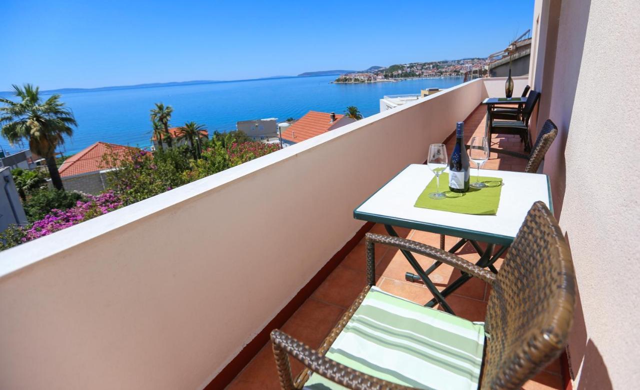 Apartmani Guto Podstrana Buitenkant foto