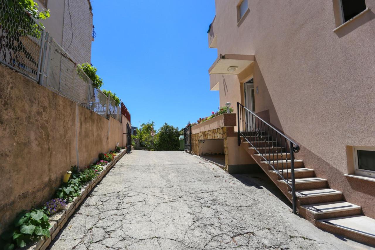 Apartmani Guto Podstrana Buitenkant foto