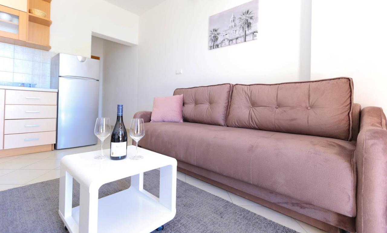 Apartmani Guto Podstrana Buitenkant foto